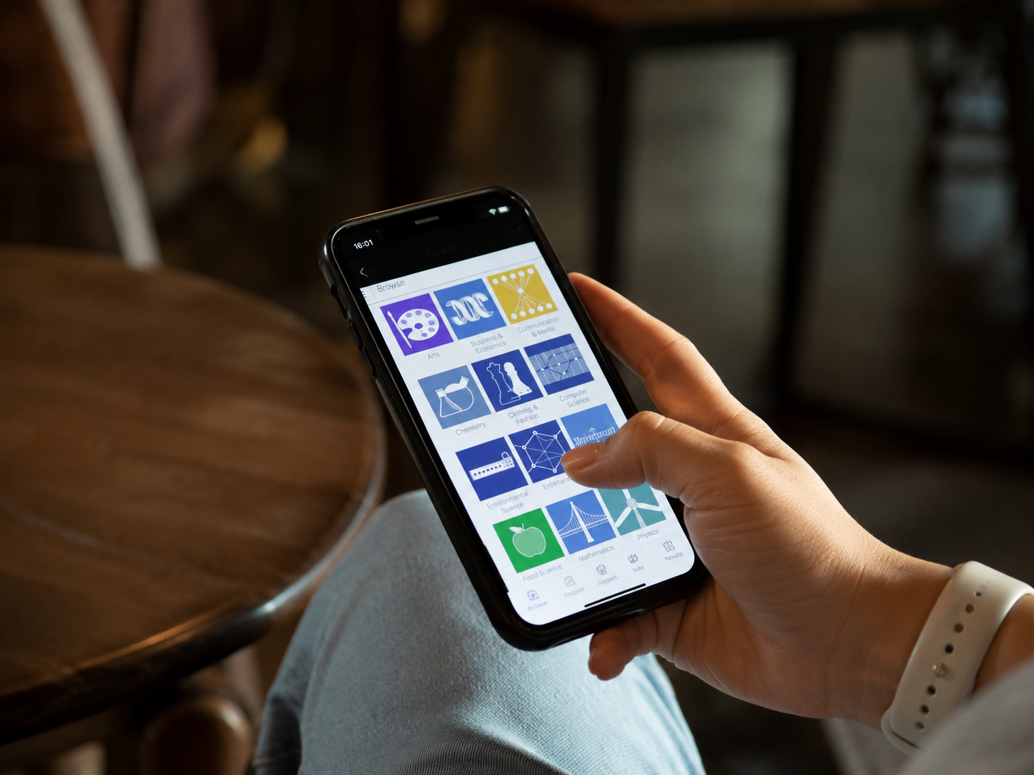 Voorna’s mobile-first voting experience on a phone.